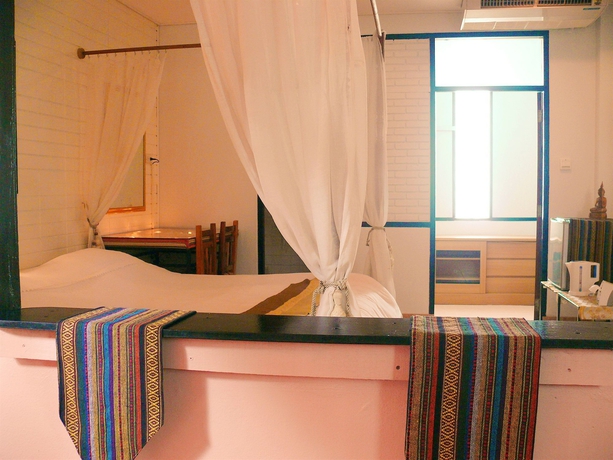 Imagen de la habitación del Hotel Hollanda Montri Guesthouse. Foto 5