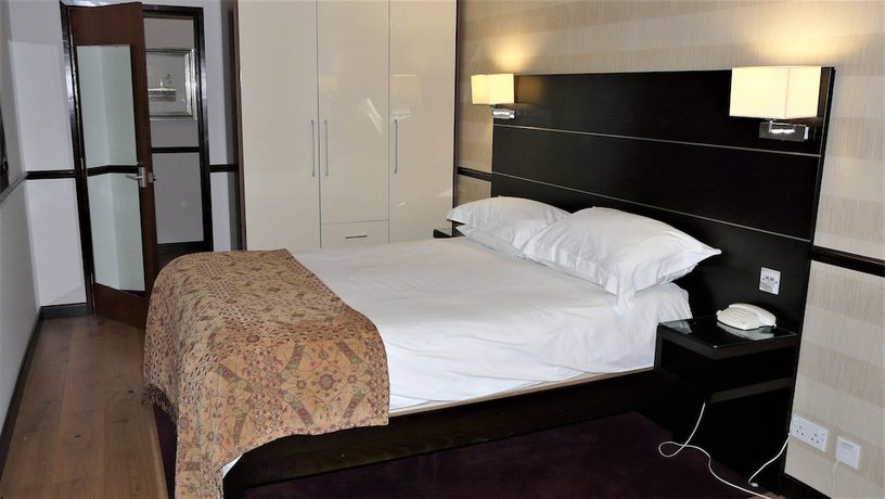 Imagen de la habitación del Hotel Hollies. Foto 14