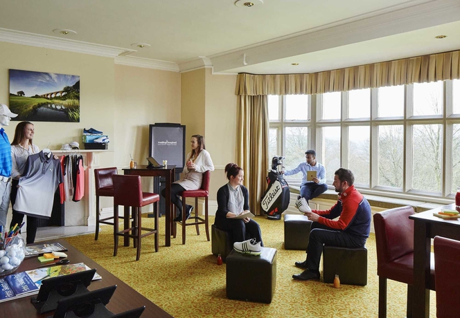 Imagen de los interiores del Hotel Hollins Hall , Golf and Country Club. Foto 5