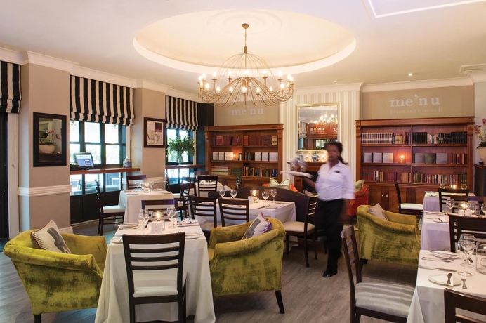 Imagen del bar/restaurante del Hotel Hollow On The Square City. Foto 7