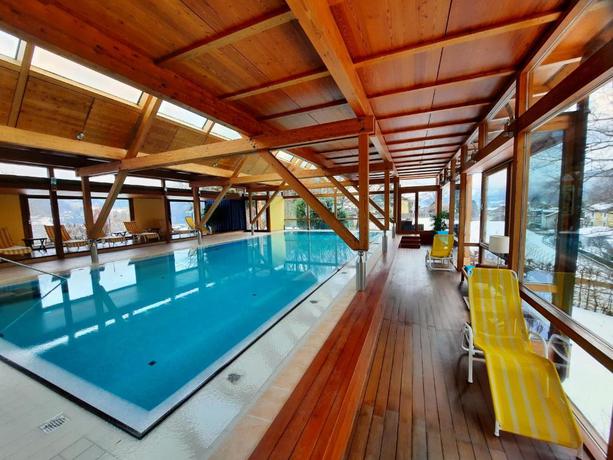 Imagen de la piscina del Hotel Hollweger. Foto 17