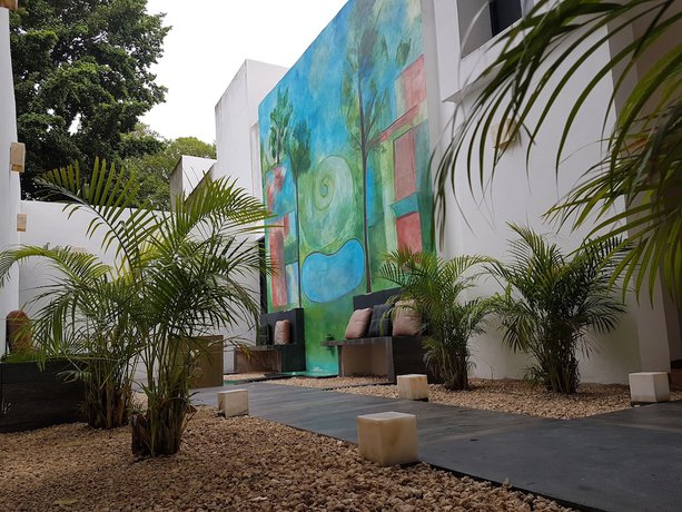 Imagen de la habitación del Hotel Holly. Foto 10