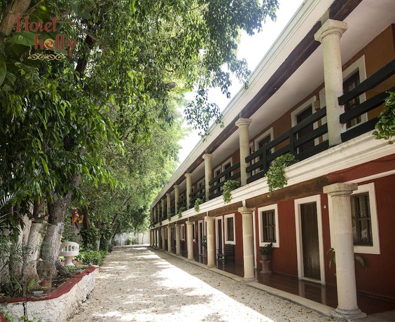 Imagen de la habitación del Hotel Holly. Foto 16