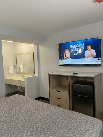 Imagen de la habitación del Hotel Holly Hill Motel. Foto 6