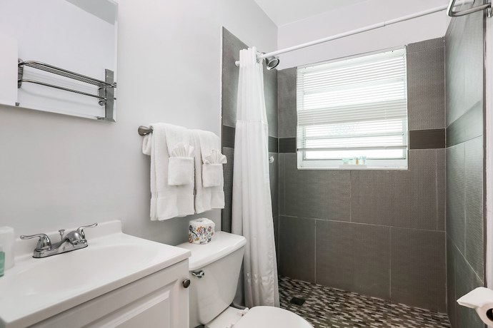 Imagen de la habitación del Hotel Hollywood Beach Seaside. Foto 15
