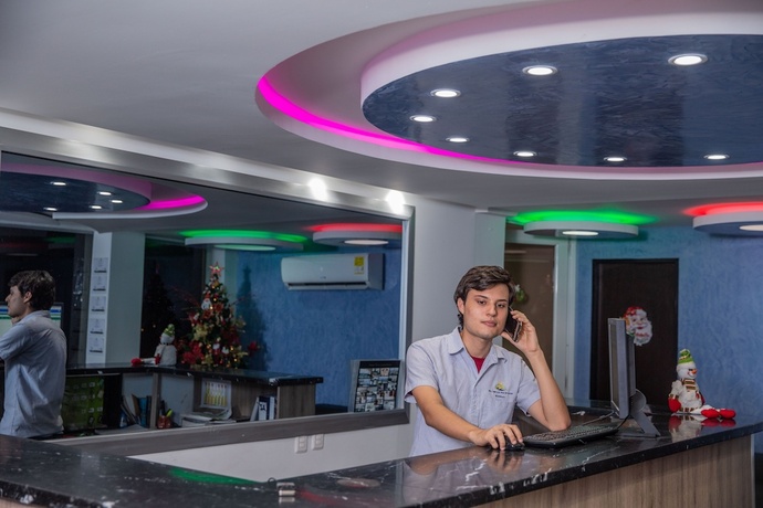 Imagen general del Hotel Hollywood Beach Suite. Foto 3