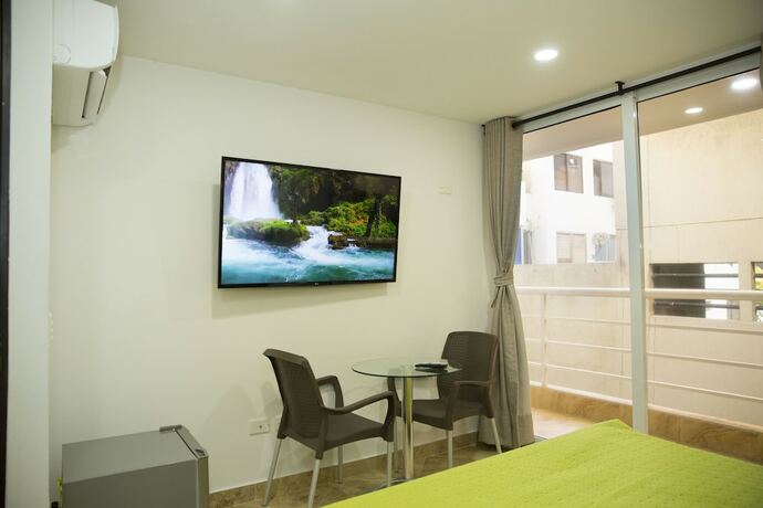 Imagen general del Hotel Hollywood Beach Suite. Foto 10