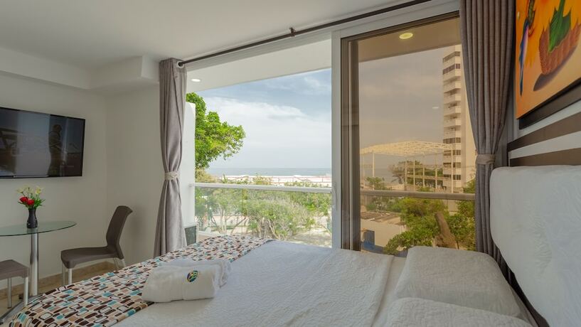 Imagen de la habitación del Hotel Hollywood Beach Suite. Foto 16