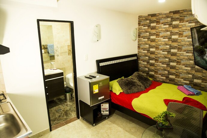 Imagen de la habitación del Hotel Hollywood Beach Suite. Foto 31