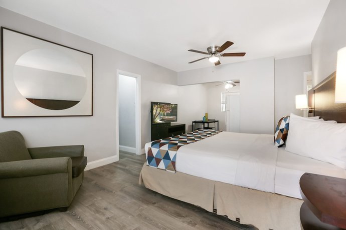 Imagen de la habitación del Hotel Hollywood Beachs. Foto 12