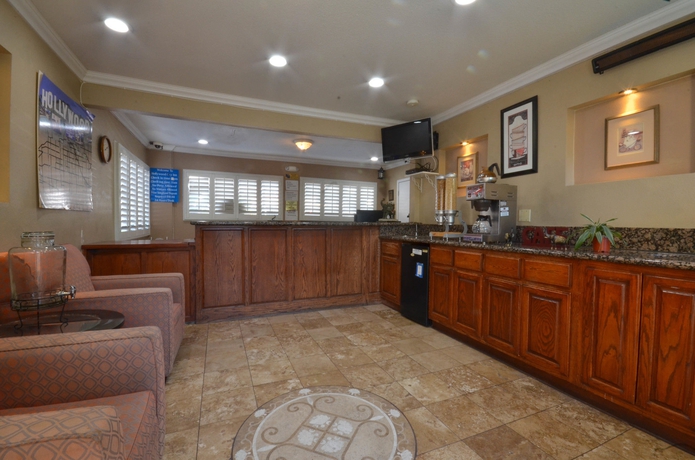 Imagen del bar/restaurante del Hotel Hollywood City Inn. Foto 2