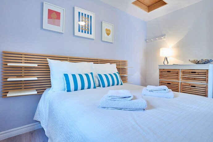 Imagen de la habitación del Hotel Hollywood Cottages. Foto 21