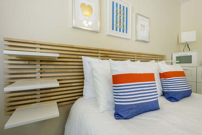 Imagen de la habitación del Hotel Hollywood Cottages. Foto 25