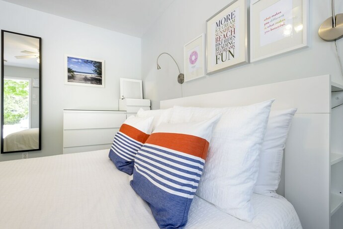 Imagen de la habitación del Hotel Hollywood Cottages. Foto 28