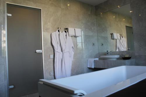 Imagen de la habitación del Hotel Hollywood De Luxe. Foto 7