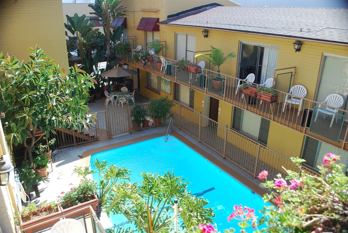 Imagen de la piscina del Hotel Hollywood Downtowner. Foto 9