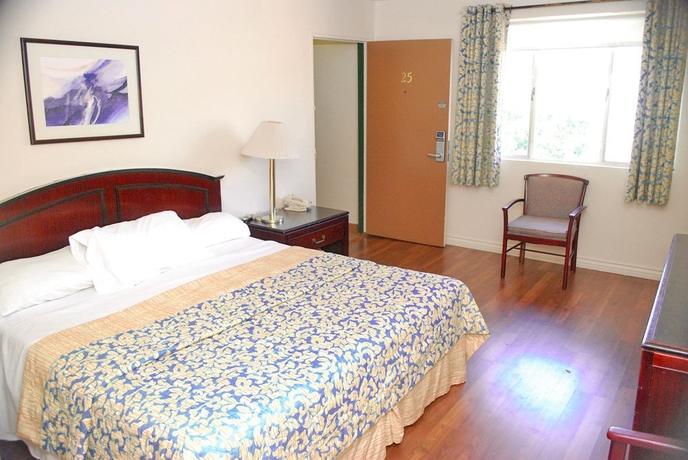 Imagen de la habitación del Hotel Hollywood Downtowner. Foto 4