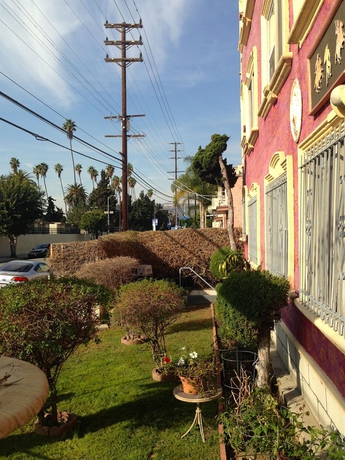 Imagen de los exteriores del Hotel Hollywood Dream Suites Hotel. Foto 7