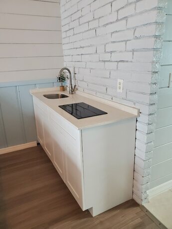 Imagen de la habitación del Hotel Hollywood Gardens Inn and Suites. Foto 13