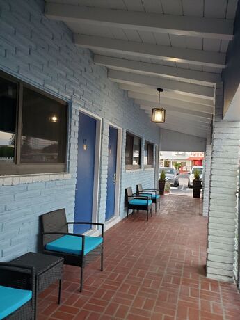 Imagen general del Hotel Hollywood Gardens Inn and Suites. Foto 7
