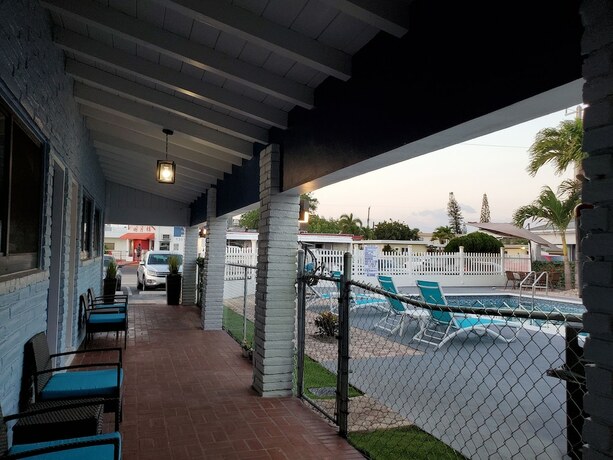 Imagen general del Hotel Hollywood Gardens Inn and Suites. Foto 10