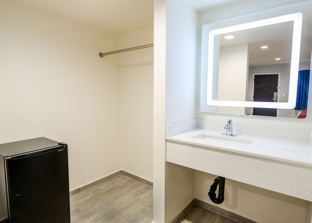 Imagen de la habitación del Hotel Hollywood Inn Express Lax. Foto 2