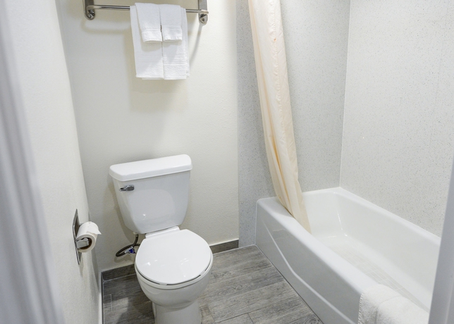 Imagen de la habitación del Hotel Hollywood Inn Express Lax. Foto 3