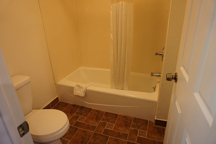 Imagen de la habitación del Hotel Hollywood Inn Express North. Foto 7