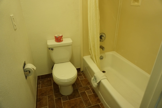 Imagen de la habitación del Hotel Hollywood Inn Express South. Foto 5