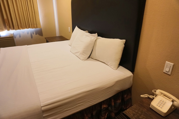 Imagen de la habitación del Hotel Hollywood Inn Express South. Foto 6