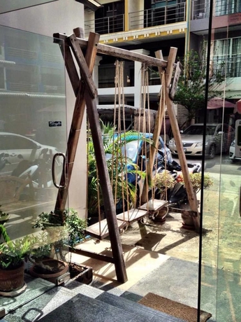 Imagen de los interiores del Hotel Hollywood Inn Love. Foto 10