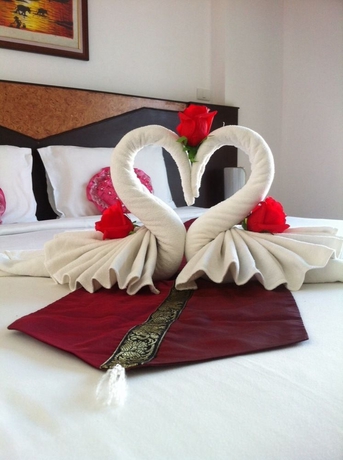 Imagen de la habitación del Hotel Hollywood Inn Love. Foto 5