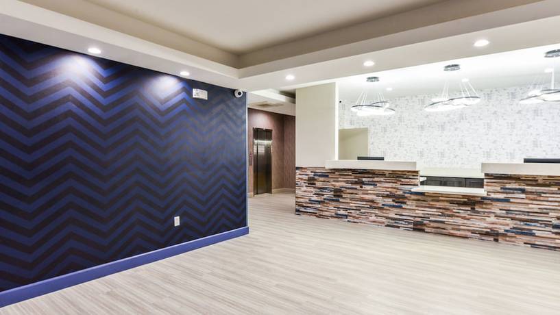 Imagen de los interiores del Hotel Hollywood Inn Suites Hotel. Foto 15