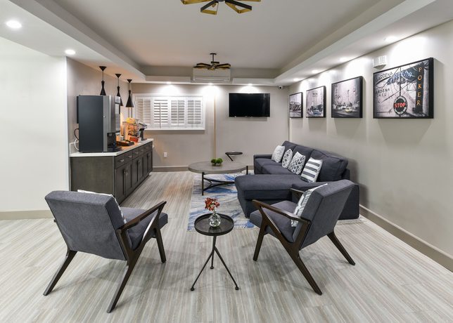 Imagen de los interiores del Hotel Hollywood Inn Suites Hotel. Foto 19