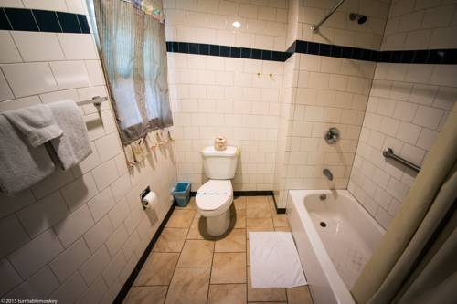 Imagen de la habitación del Hotel Hollywood La Brea Inn. Foto 6