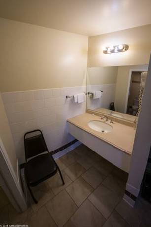 Imagen de la habitación del Hotel Hollywood La Brea Inn. Foto 7