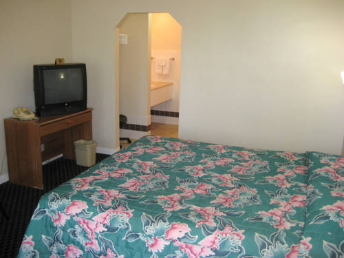 Imagen de la habitación del Hotel Hollywood La Brea Inn. Foto 13