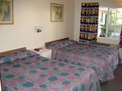 Imagen de la habitación del Hotel Hollywood La Brea Inn. Foto 14