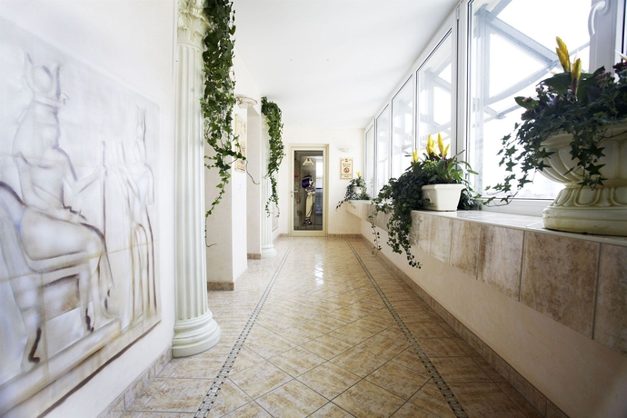 Imagen de la piscina del Hotel Hollywood Media. Foto 16