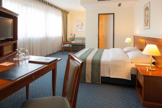 Imagen de la habitación del Hotel Hollywood Media. Foto 8