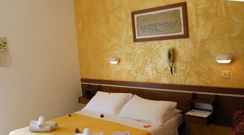 Imagen de la habitación del Hotel Hollywood, Rimini. Foto 8