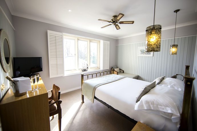 Imagen de la habitación del Hotel Holm House. Foto 11