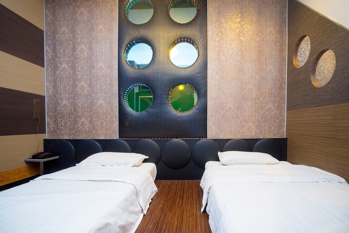 Imagen general del Hotel Holmes. Foto 1