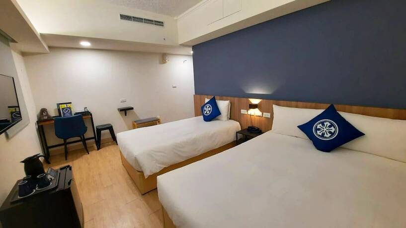 Imagen de la habitación del Hotel Holo. Foto 19