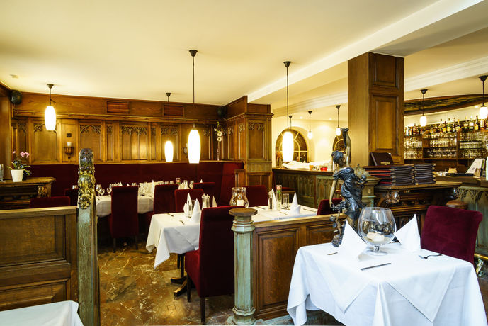 Imagen del bar/restaurante del Hotel Holsteiner Hof. Foto 5