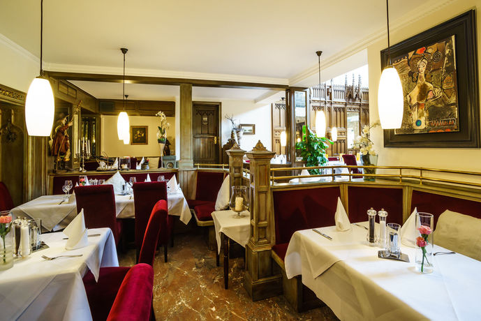 Imagen del bar/restaurante del Hotel Holsteiner Hof. Foto 6