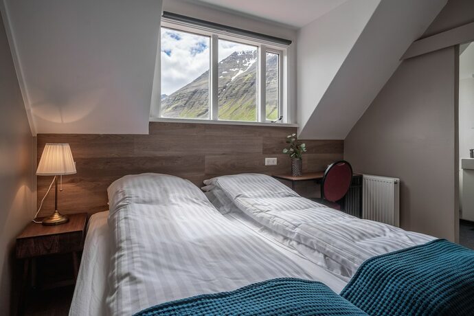 Imagen de la habitación del Hotel Holt Inn. Foto 20