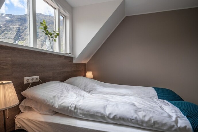 Imagen de la habitación del Hotel Holt Inn. Foto 22