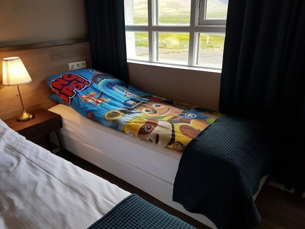 Imagen de la habitación del Hotel Holt Inn. Foto 24