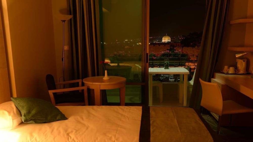 Imagen de la habitación del Hotel Holy Land. Foto 10
